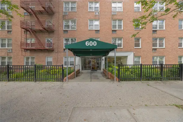 600 Locust Street #5K, Fleetwood, NY 10552