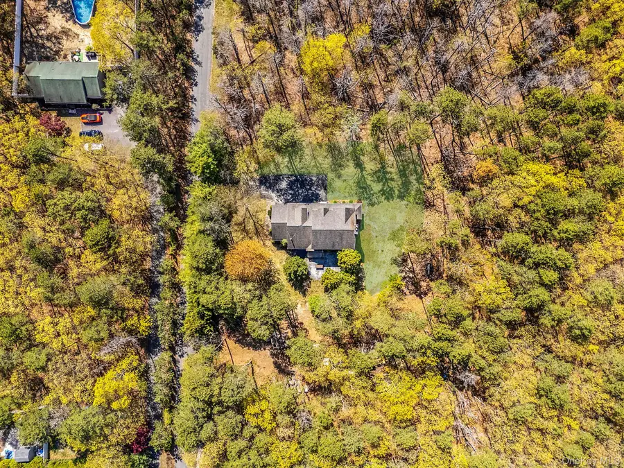 41 N Cozine Road, Manorville, NY 11949 - #2