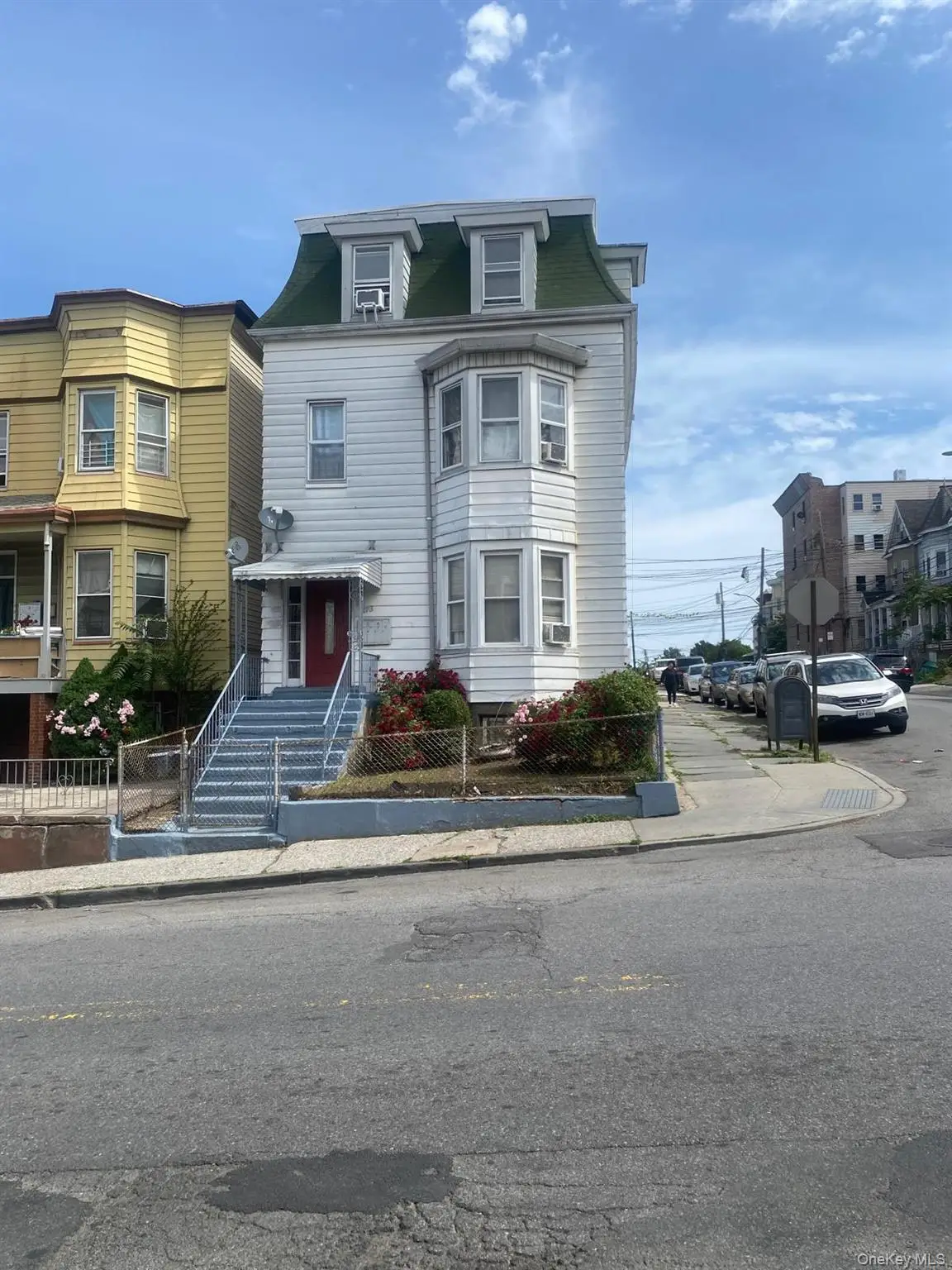 173 Elm Street, Yonkers, NY 10701 - #1