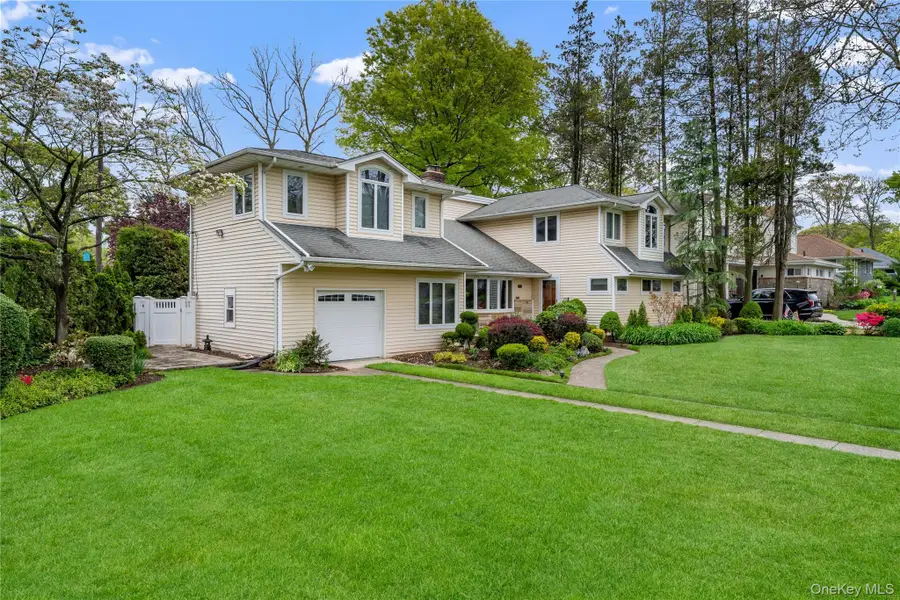 565 Mohawk Road, West Hempstead, NY 11552 - #3