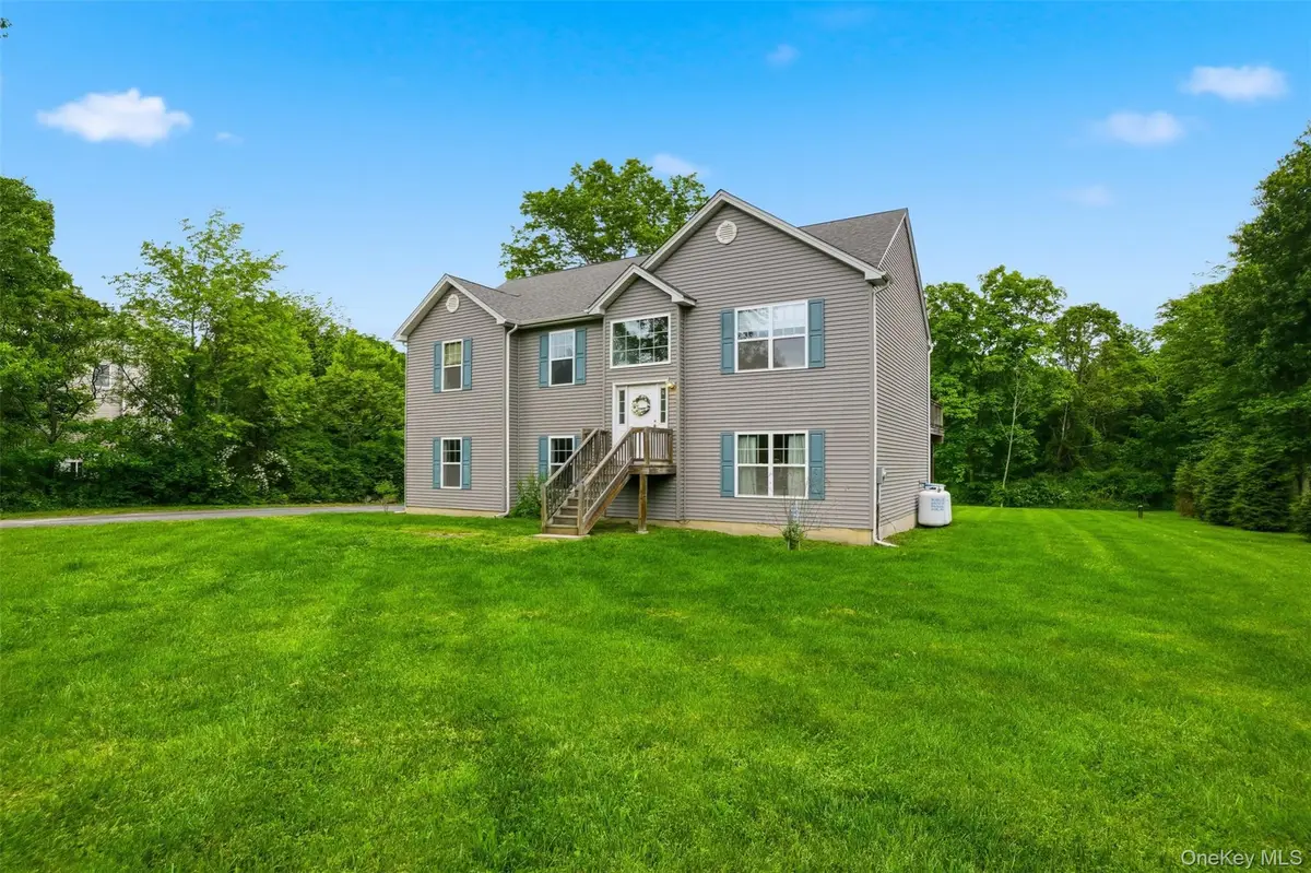201 Kingsview Highway, Wallkill, NY 12589 - #1