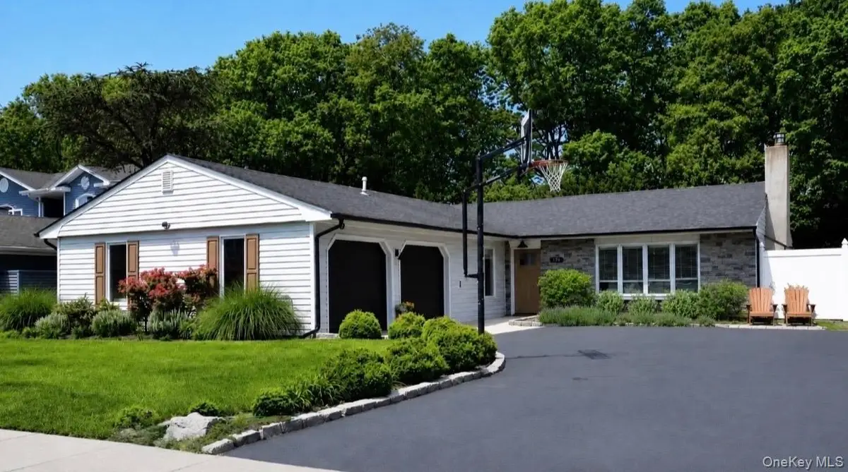 174 Gainsborough Road, Holbrook, NY 11741 - #1