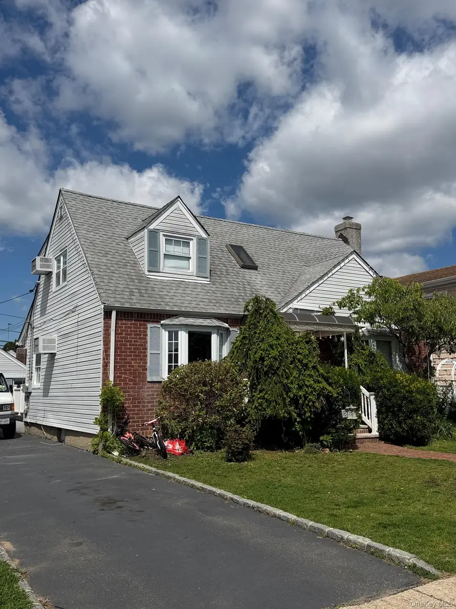 231 Dorchester Road, Garden City, NY 11530 - #2