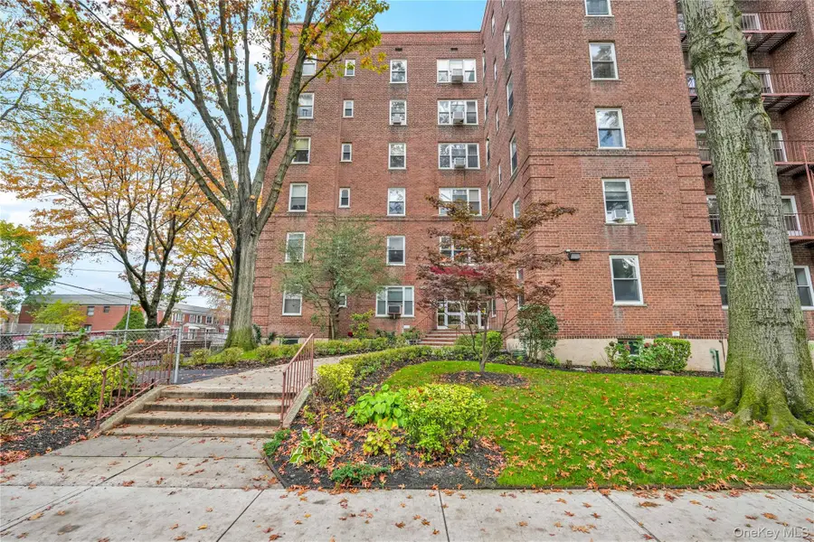 27-05 Parsons Boulevard #6F, Flushing, NY 11354 - #3