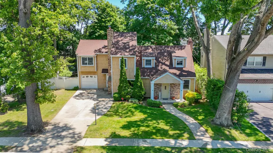 2595 Yorktown Street, Oceanside, NY 11572 - #2