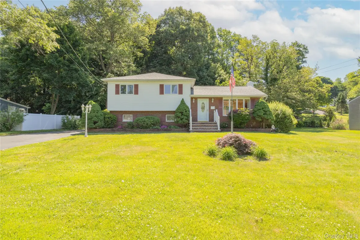 6 Beech Street, Nanuet, NY 10954 - #1