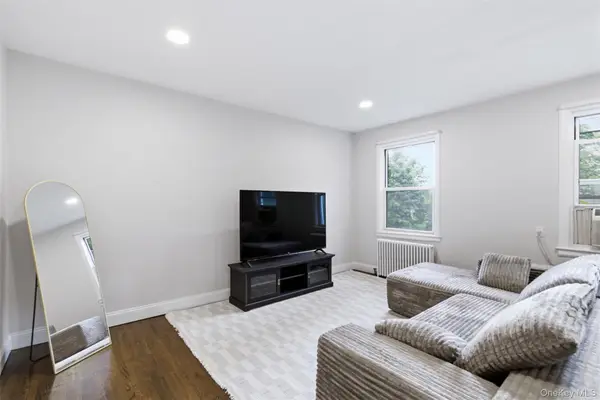 16 Edwards Street #3F, Roslyn Heights, NY 11577