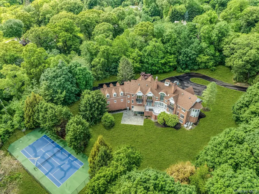 12 Saddle Ridge Road, Old Westbury, NY 11568 - #3