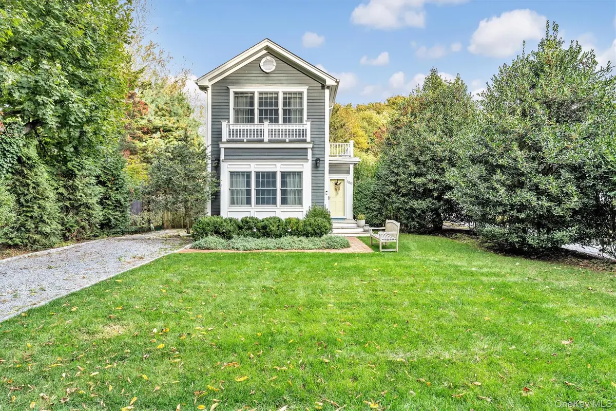 188 S Country Road, Remsenburg, NY 11960 - #1