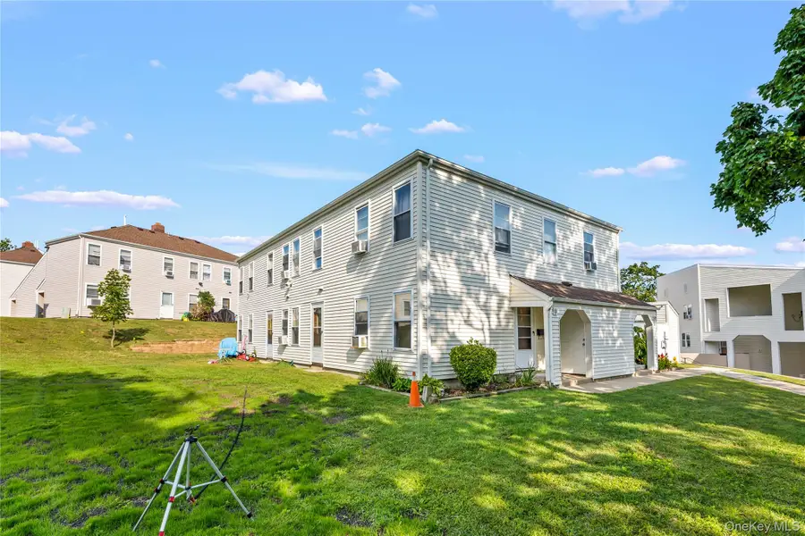 200 Lowndes Avenue #A, Huntington Station, NY 11746 - #3