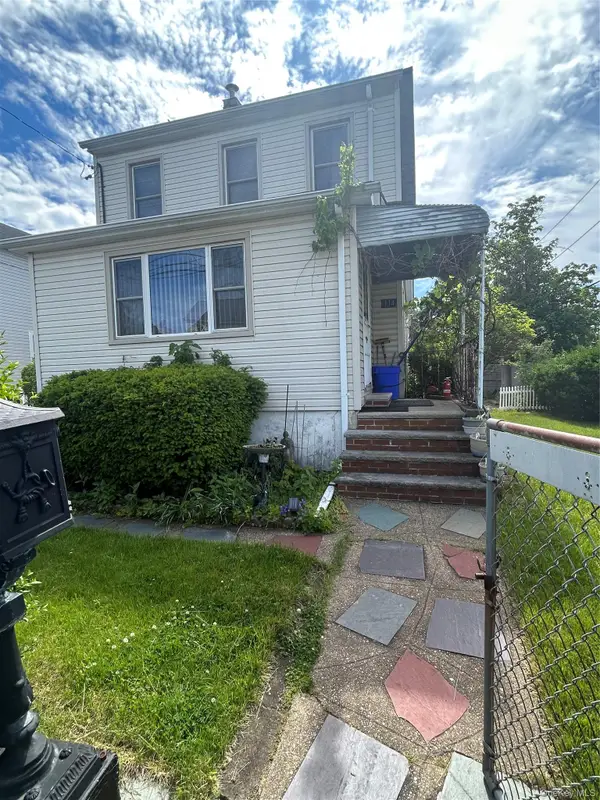 114 Elmwood Street, Valley Stream, NY 11581