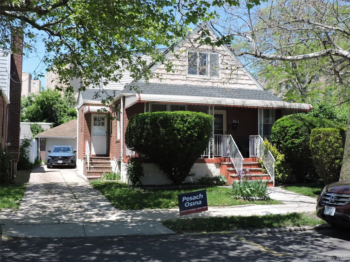 311 Beach 17, Far Rockaway, NY 11691 - #1
