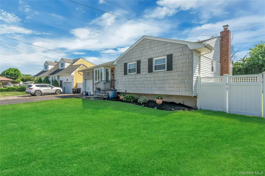 205 Villa Avenue, Deer Park, NY 11729 - #2