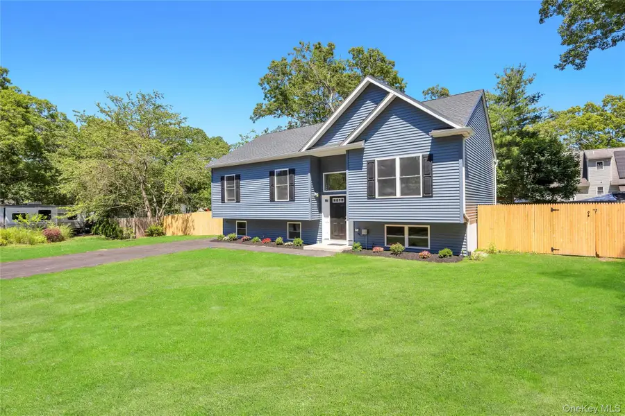 29 Dana Avenue, Mastic, NY 11950 - #3