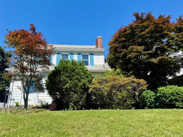 26 Rockland Place, New Rochelle, NY 10801