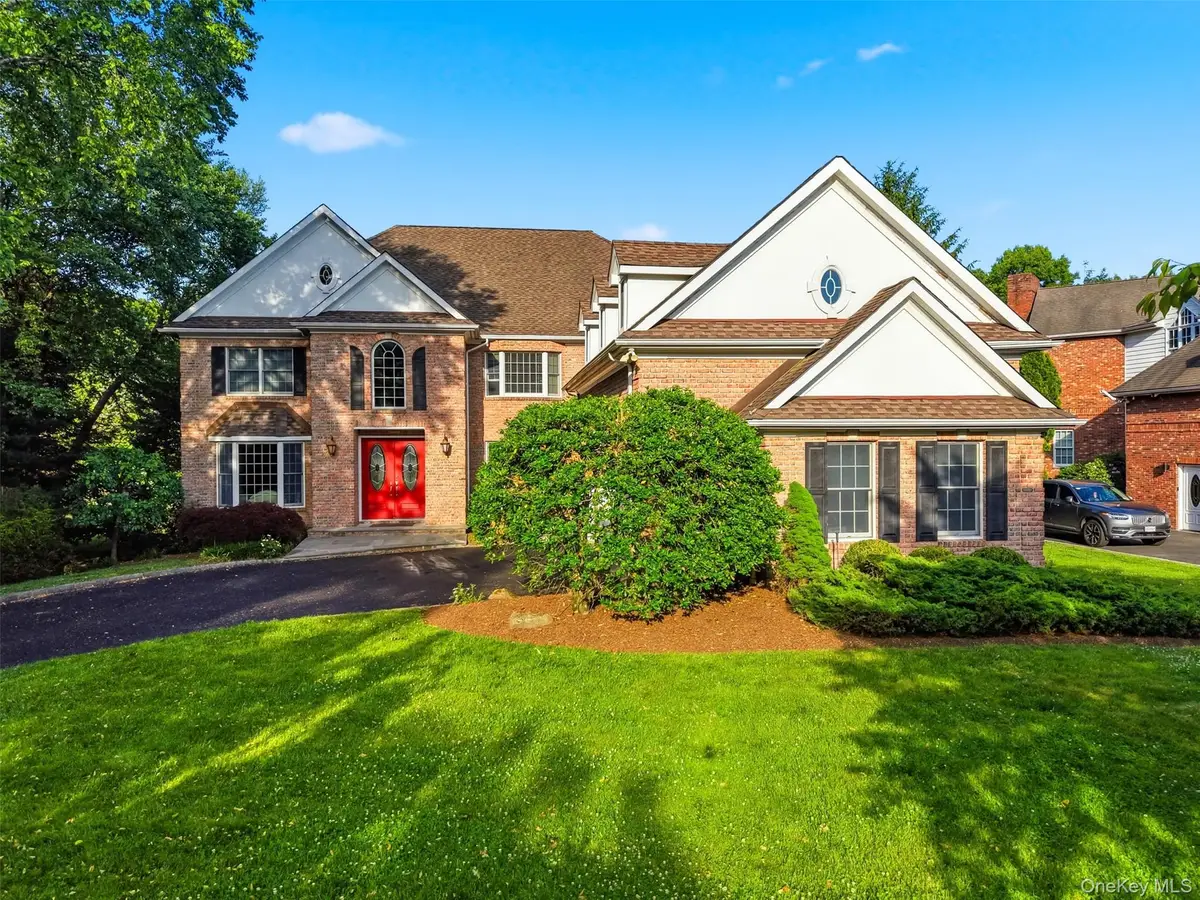 19 Shelley Lane, West Harrison, NY 10604 - #1
