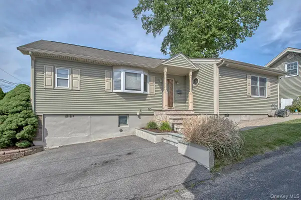 108 Lincoln Avenue E, West Harrison, NY 10604