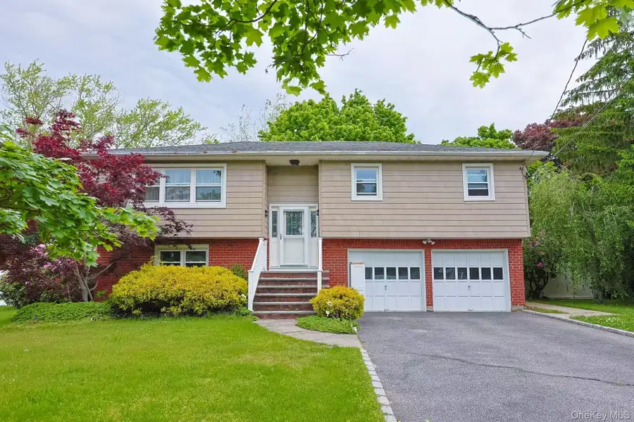 9 Grossman Street, Melville, NY 11747 - #2