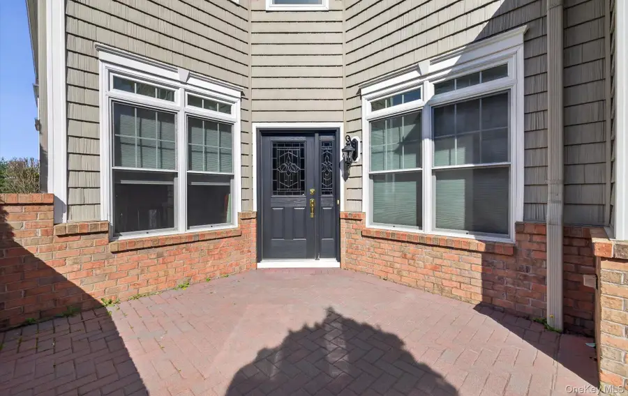 702 Equestrian Way, Westbury, NY 11590 - #2