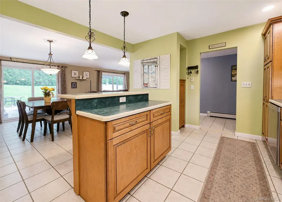 26 Campus Drive, Farmingville, NY 11738 - #3