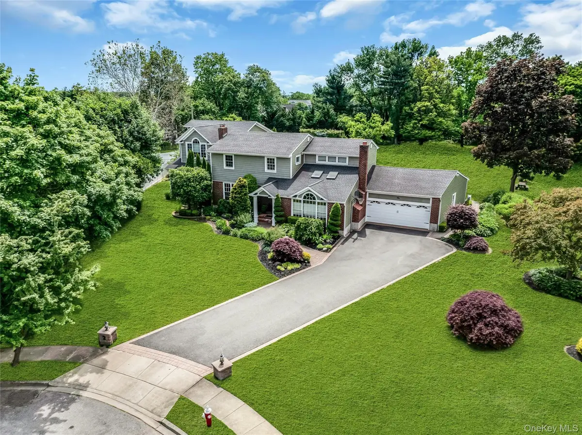 2 Eton Court, Plainview, NY 11803 - #1
