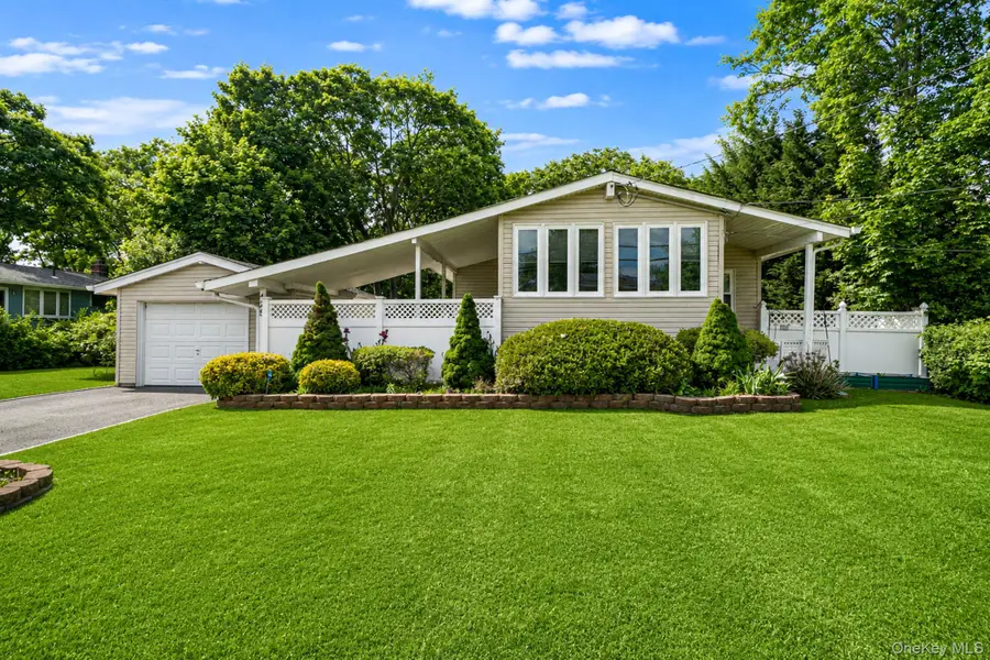 425 Old Country Road, Deer Park, NY 11729 - #2