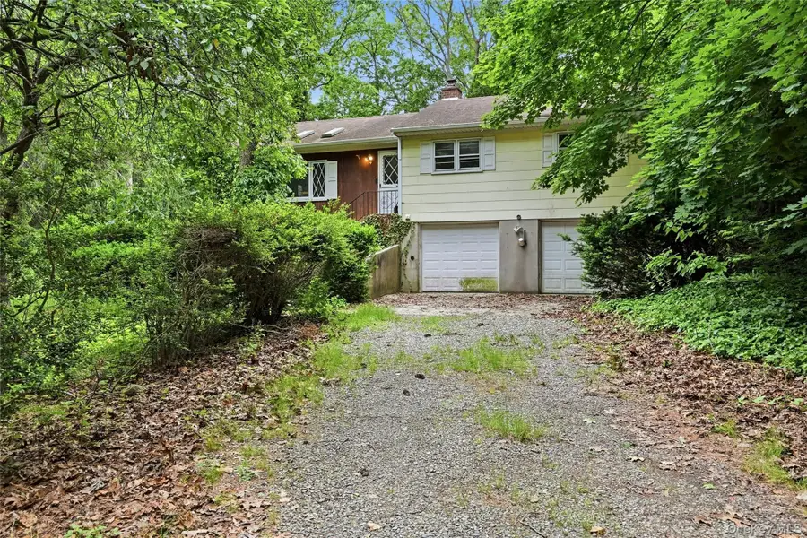 10 Lefferts Avenue, East Northport, NY 11731 - #2