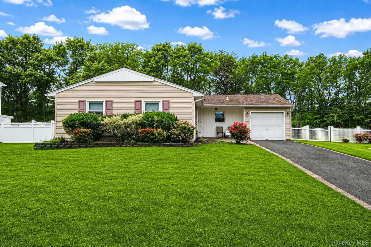 154 Spiral Road, Holtsville, NY 11742 - #1