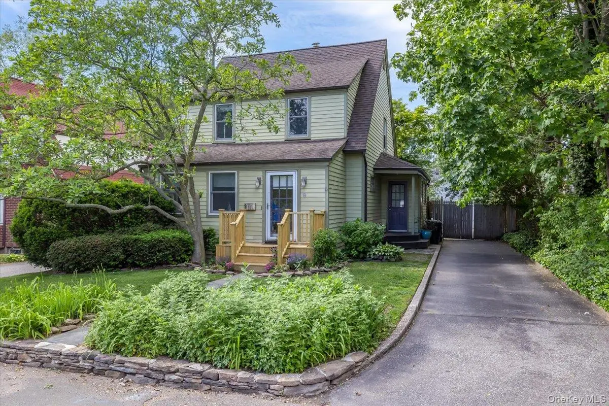 9 W 14th Street, Huntington Station, NY 11746 - #1