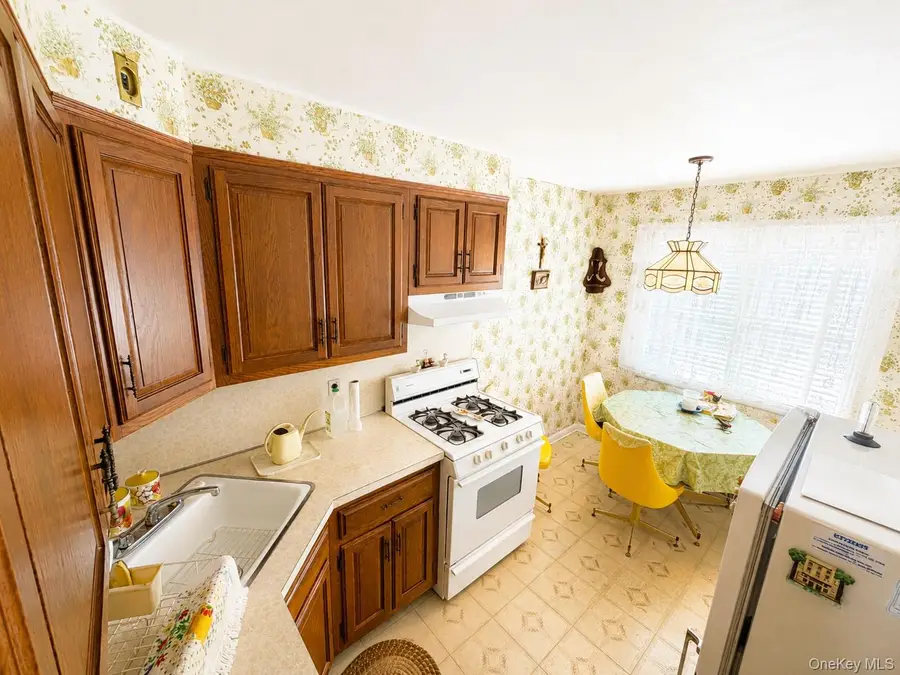 7315 Cook Avenue, Middle Village, NY 11379 - #2