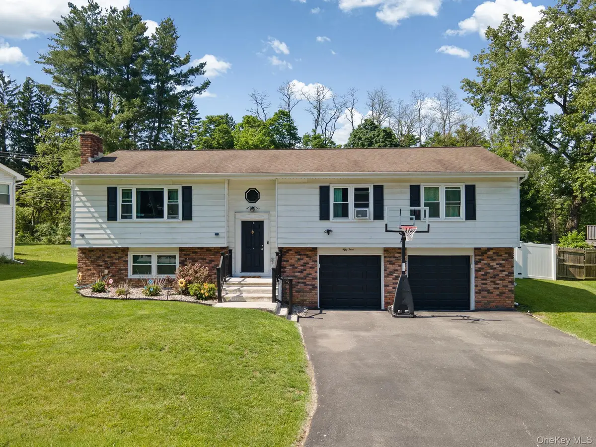 53 Carriage Hill Lane, Poughkeepsie, NY 12603 - #1