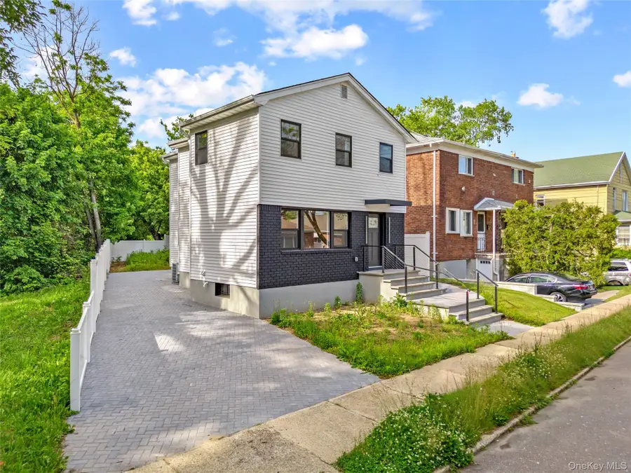 15703 Locke Avenue, Whitestone, NY 11357 - #2