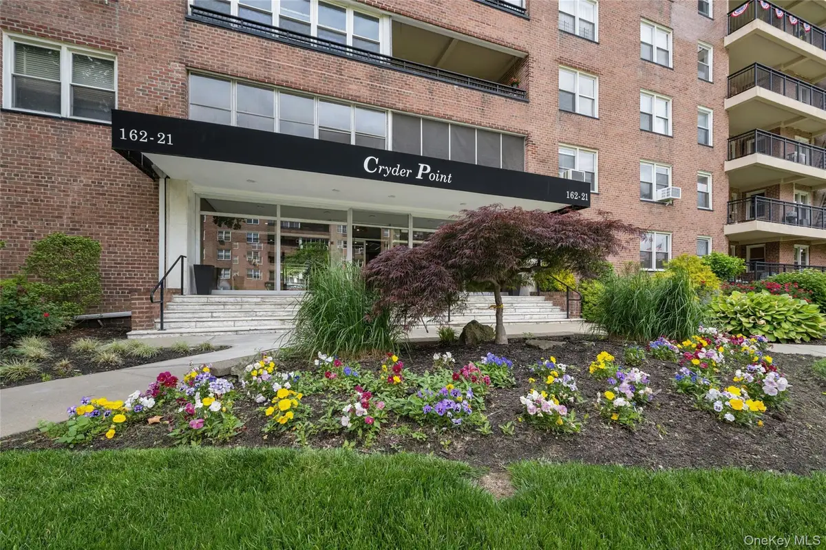 162-21 Powells Cove Boulevard #2R, Beechhurst, NY 11357 - #1