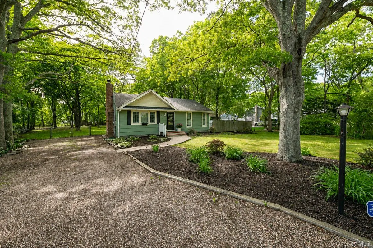 480 Miller Place Road, Miller Place, NY 11764 - #1