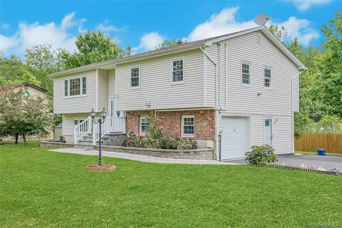 17 Quaspeak Road, Congers, NY 10920 - #1