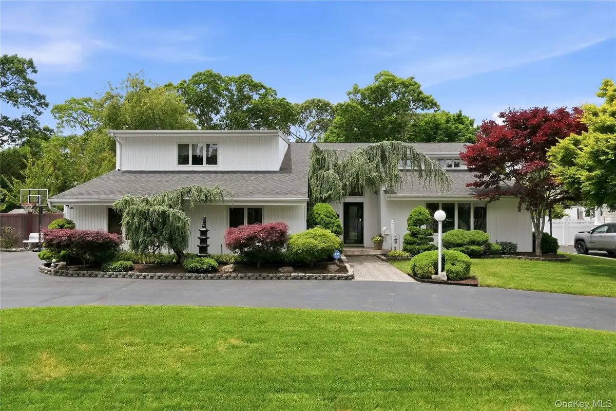 16 Wildwood Court, East Islip, NY 11730 - #1