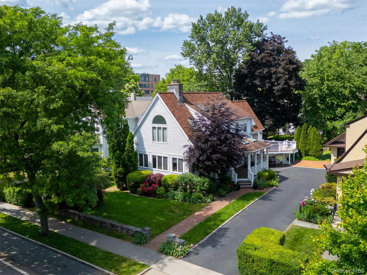 217 Larchmont Avenue, Larchmont, NY 10538 - #1