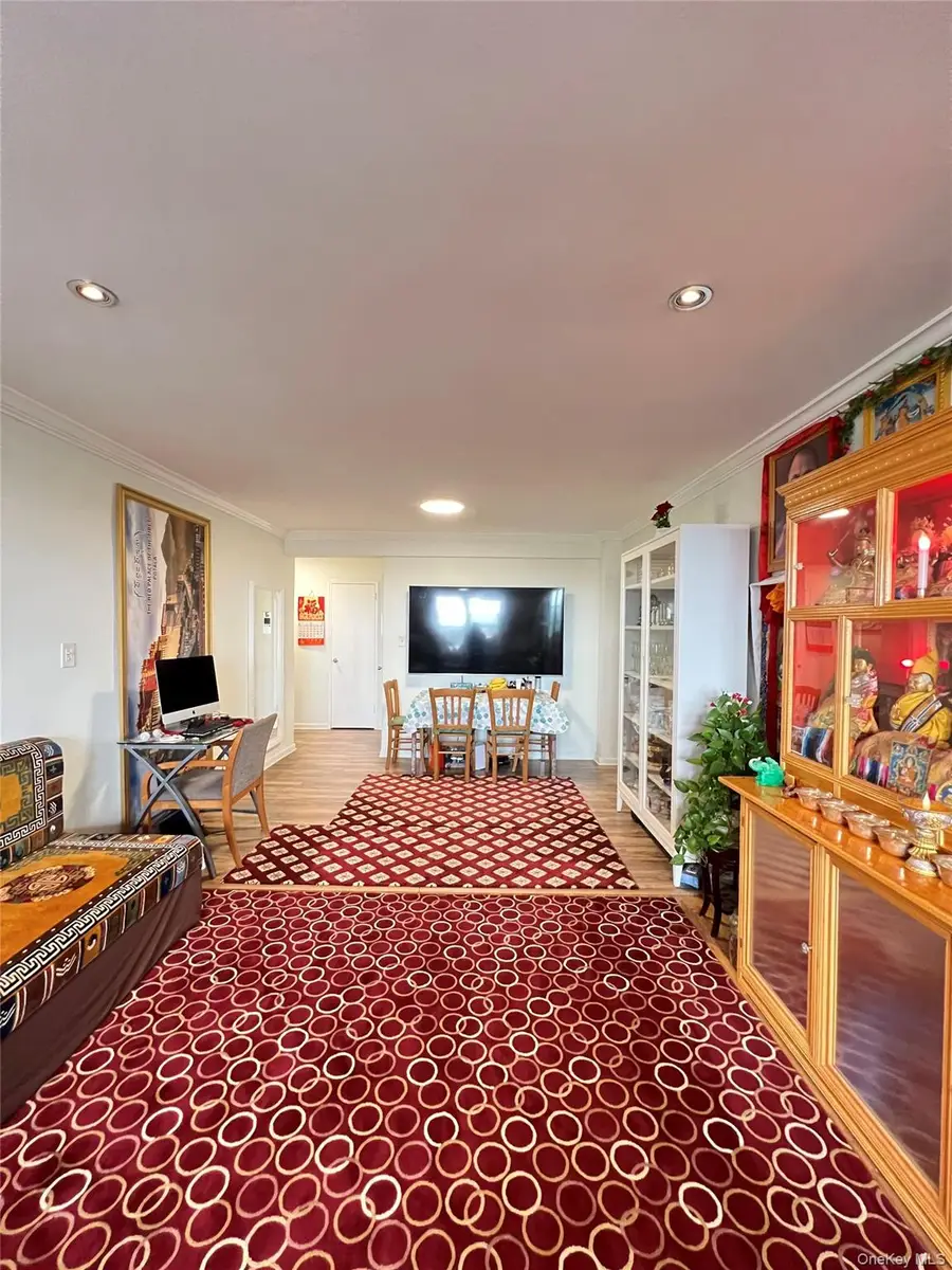 60-11 Broadway #6k, Woodside, NY 11377 - #2