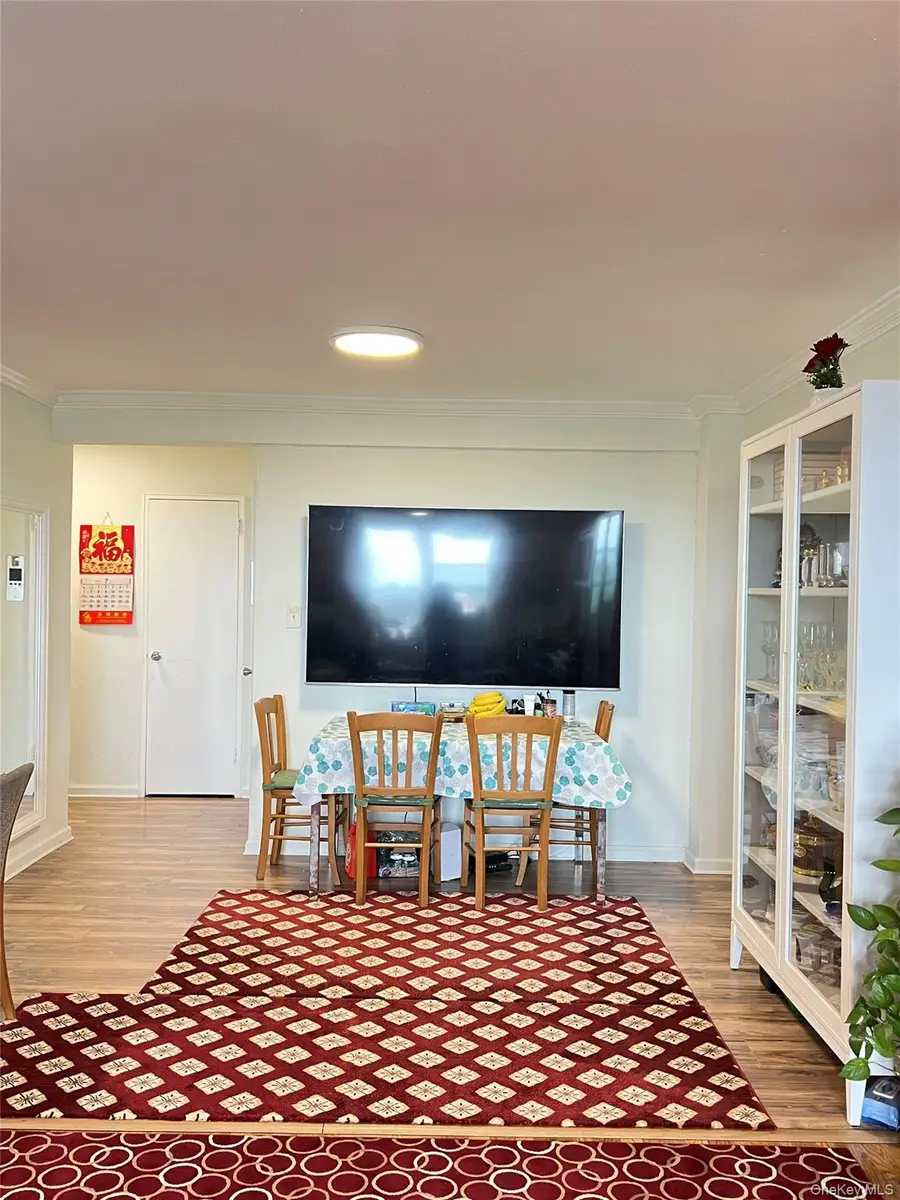 60-11 Broadway #6k, Woodside, NY 11377 - #3
