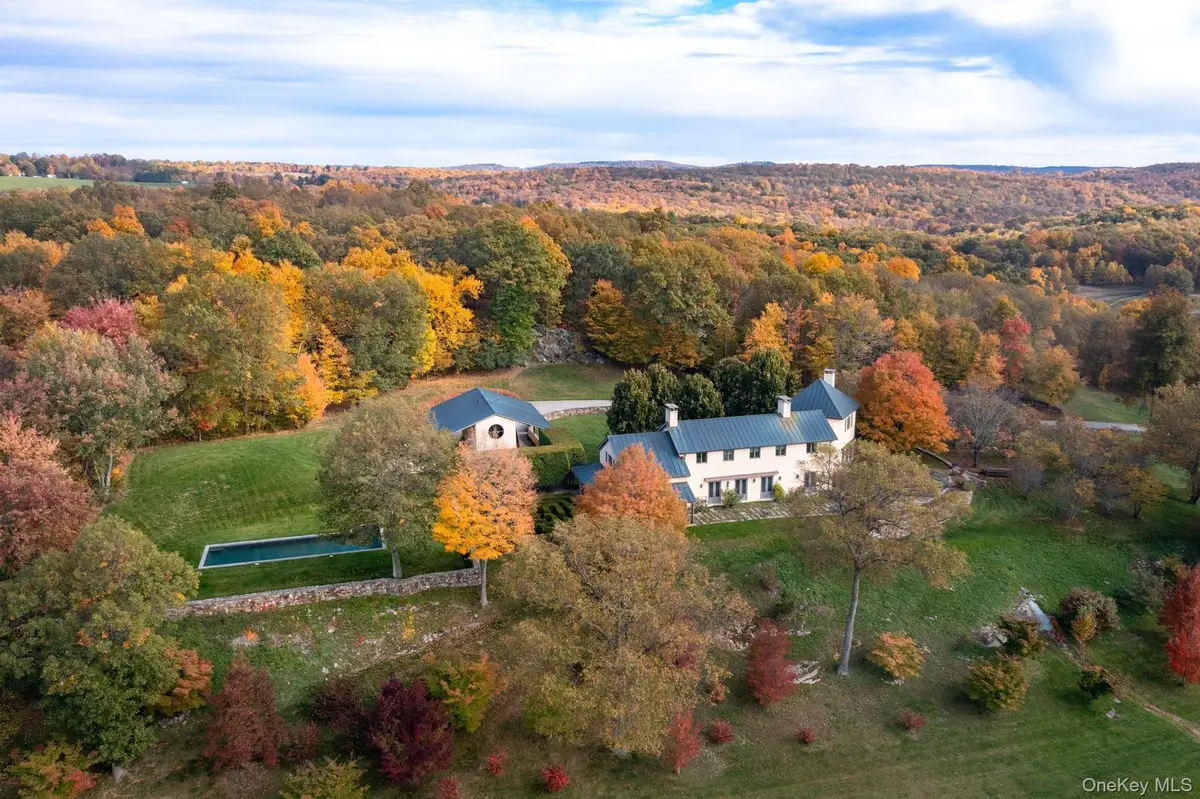 129 W Meadow Lane, Millbrook, NY 12545 - #1