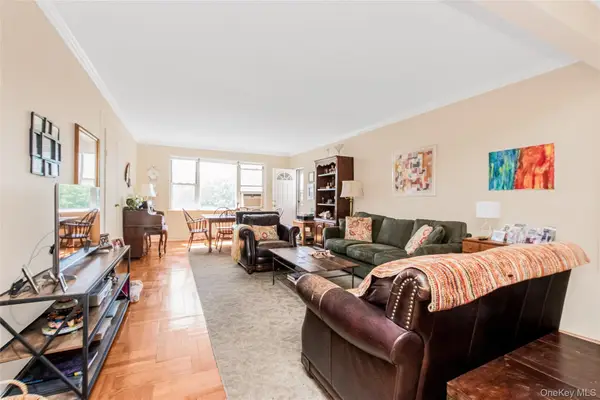 2711 Henry Hudson Parkway #7H, Bronx, NY 10463