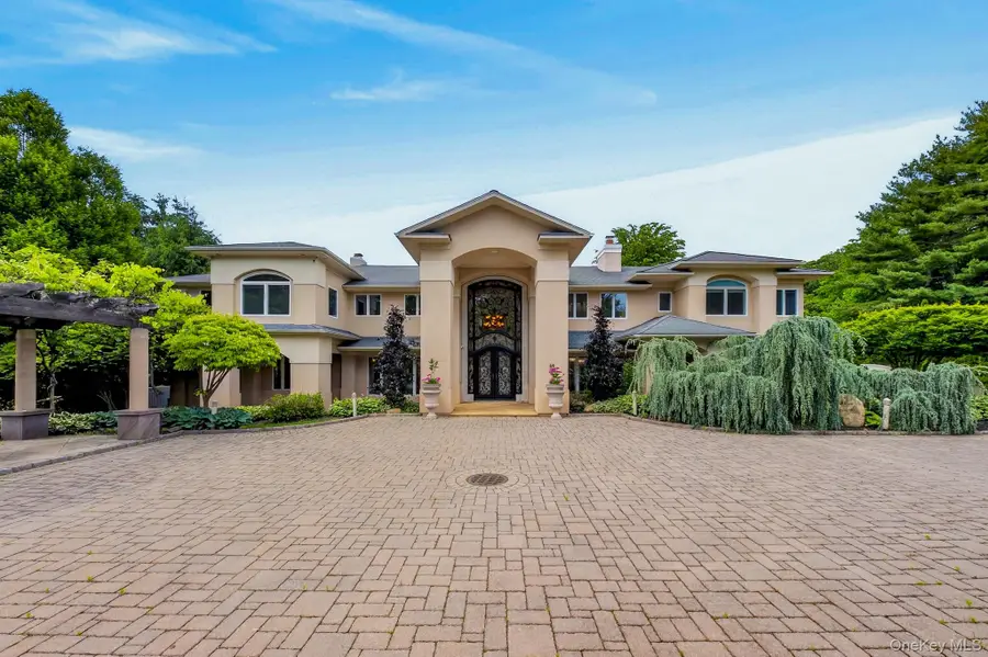 5 Glen Hill Court, Dix Hills, NY 11746 - #2