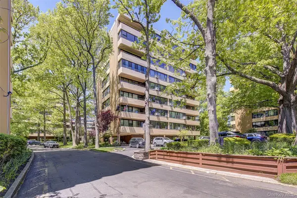 10-10 166th Street #5D, Whitestone, NY 11357