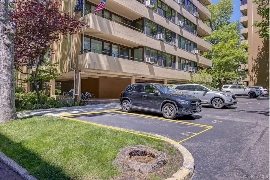 10-10 166th Street #5D, Whitestone, NY 11357 - #3