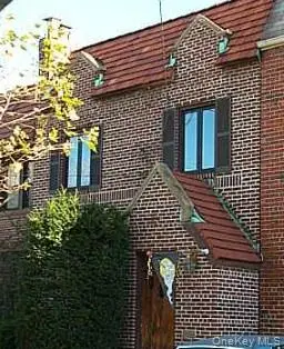 95-19 242nd Street, Floral Park, NY 11001 - #1