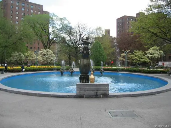 1469 West Avenue #1F, Bronx, NY 10462