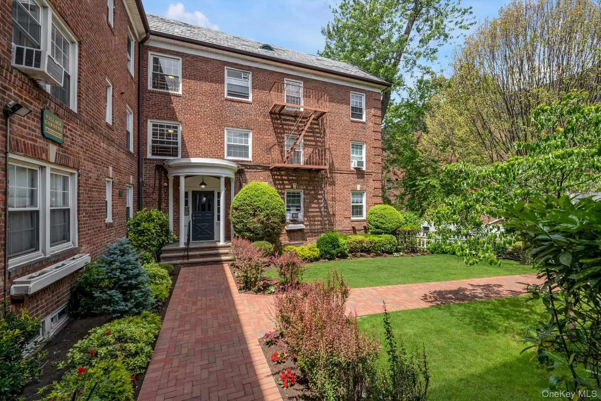 19 Schenck Avenue #1G, Great Neck, NY 11021 - #1
