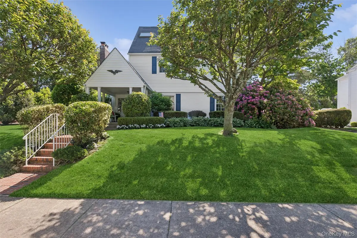 153 Roxbury Road, Garden City, NY 11530 - #1