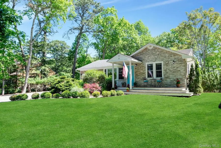 21 Jones Road, Hampton Bays, NY 11946 - #3
