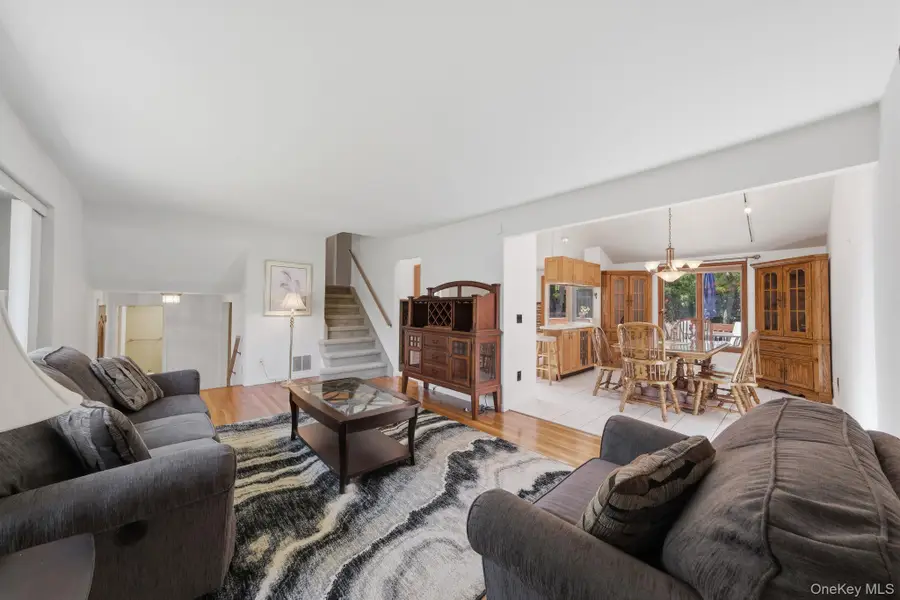34 Campo Avenue, Selden, NY 11784 - #2